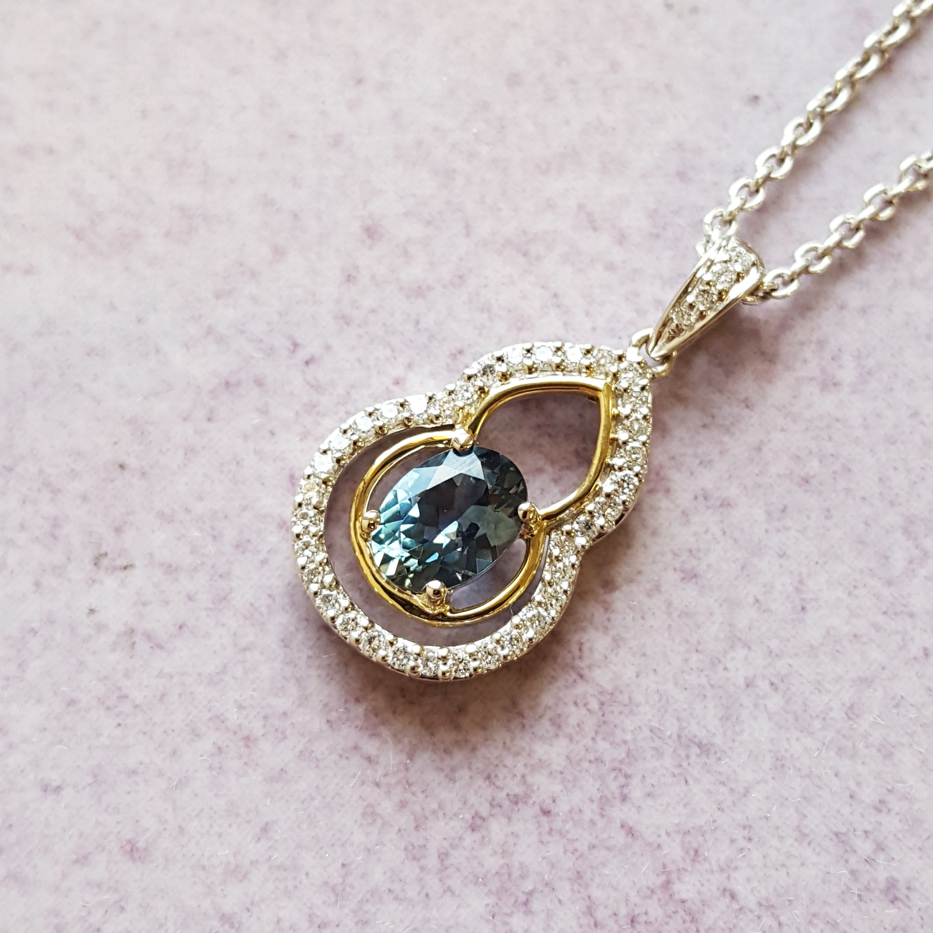 Modern Design Montana Sapphire Pendant – Sami Fine Jewelry