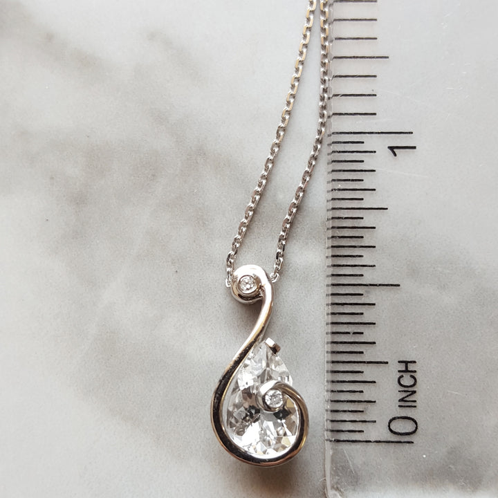Quartz Swirl Pendant