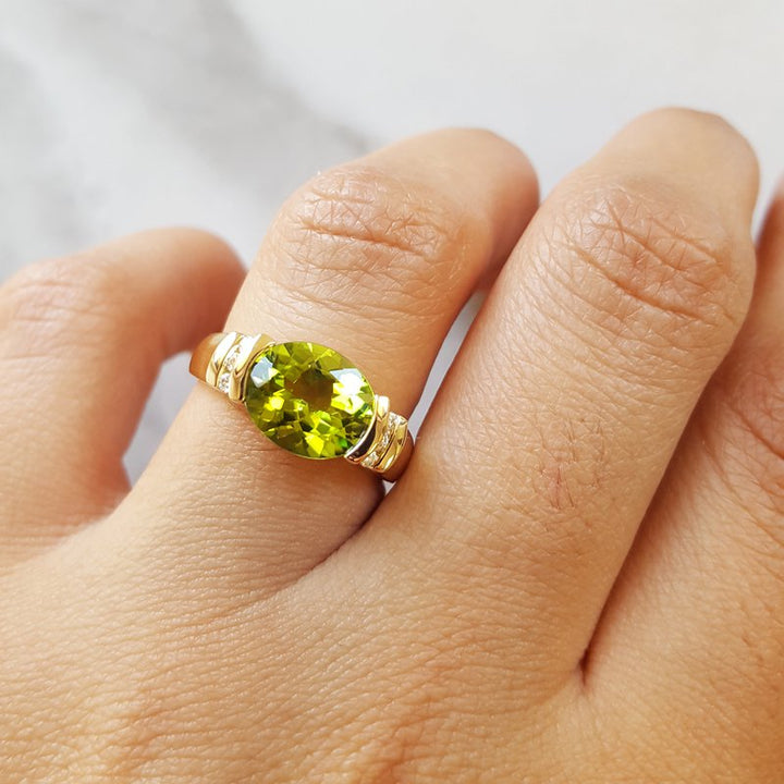 Arizona Peridot Gold Jewelry East-West Peridot Ring