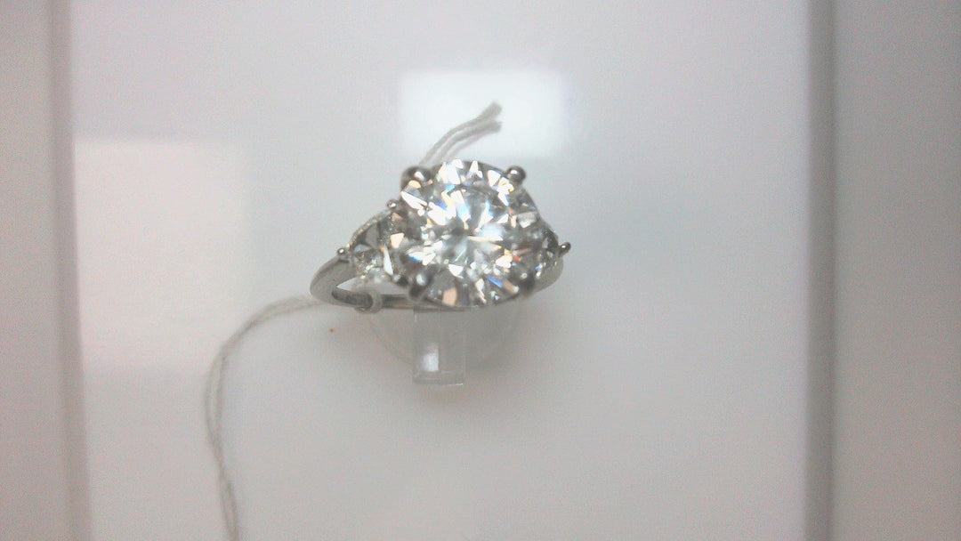 Loose Mined Diamond