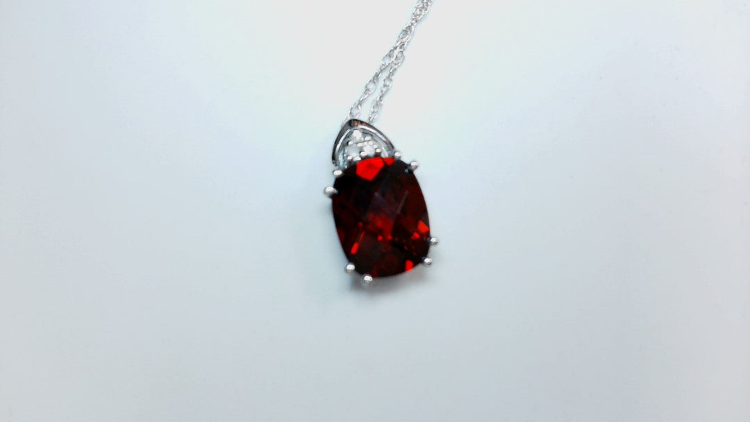 Precious Metal Gemstone Necklace
