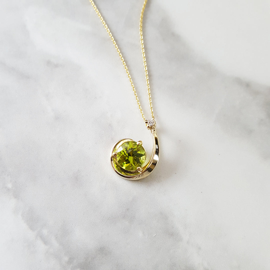Gold Shooting Star Arizona Peridot Pendant