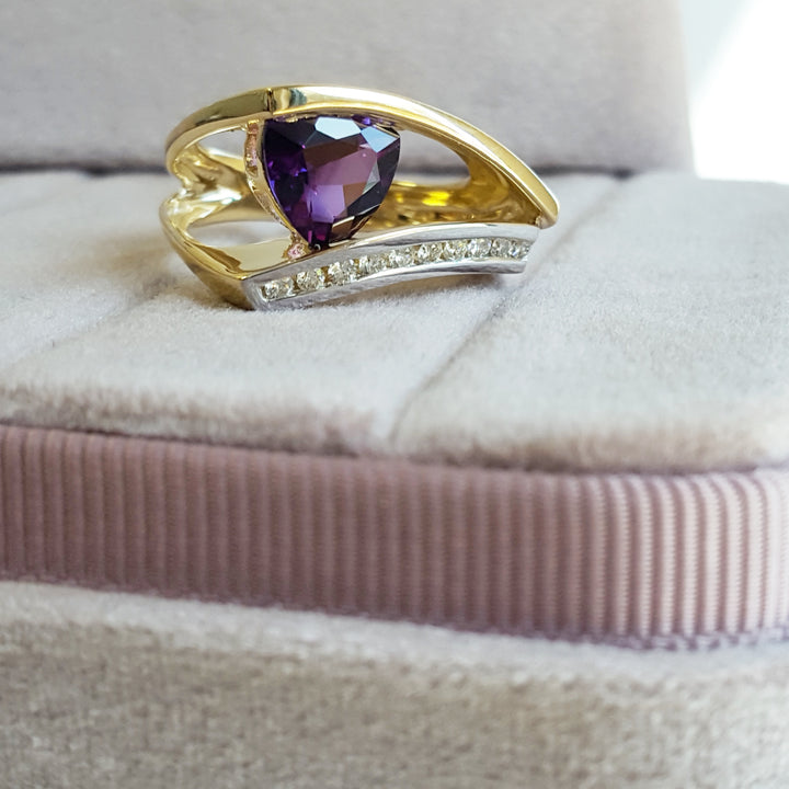 Striking Amethyst Ring
