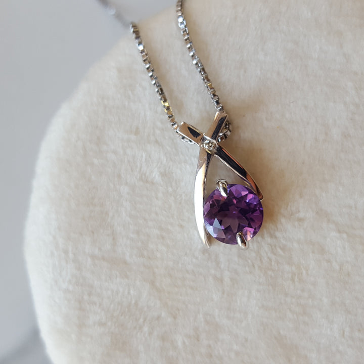 Criss Cross Silver Amethyst Pendant