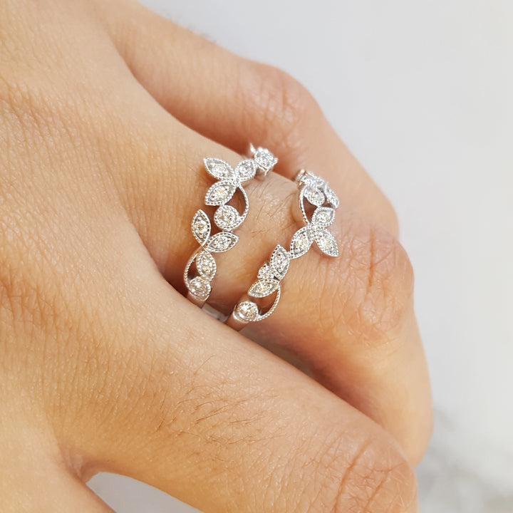 Diamond Leaves Engagement Enhancer