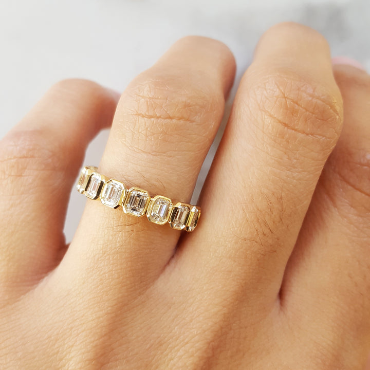 Radiant Diamond Anniversary Band