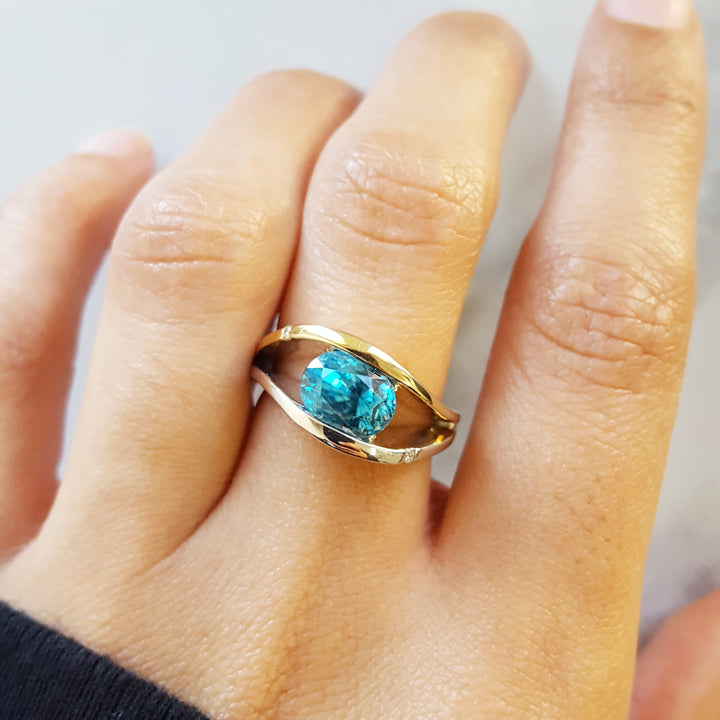 Waving Open Blue Zircon Ring
