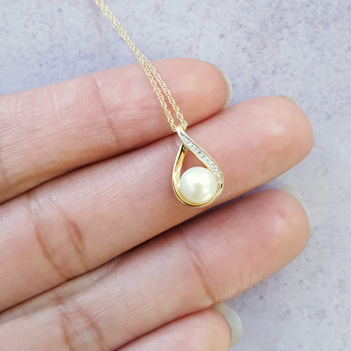Petite Swooping Pearl Pendant