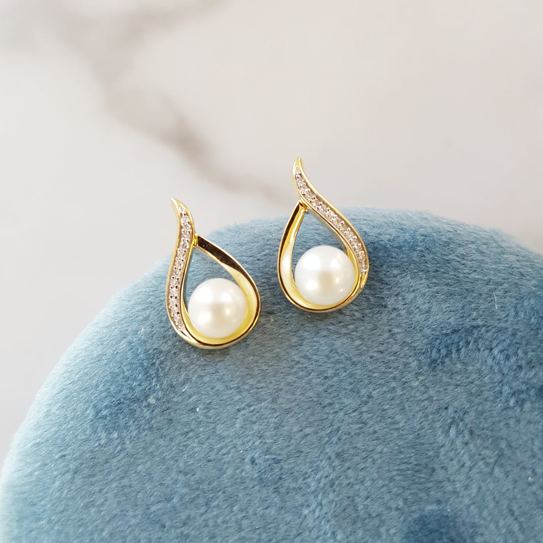 Petite Swooping Pearl Earrings