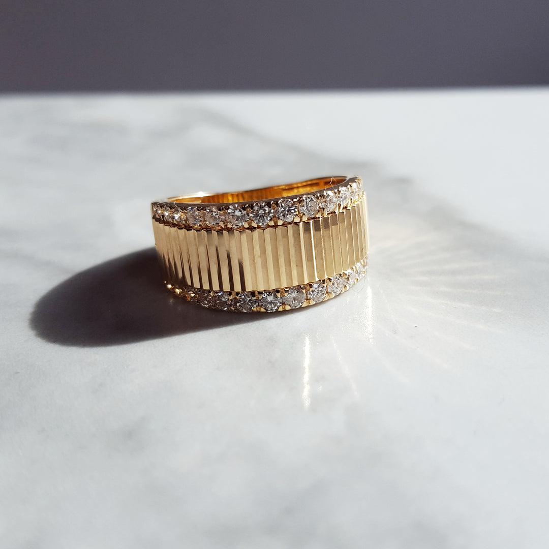 14KY Mirrored Celebration Diamond Ring