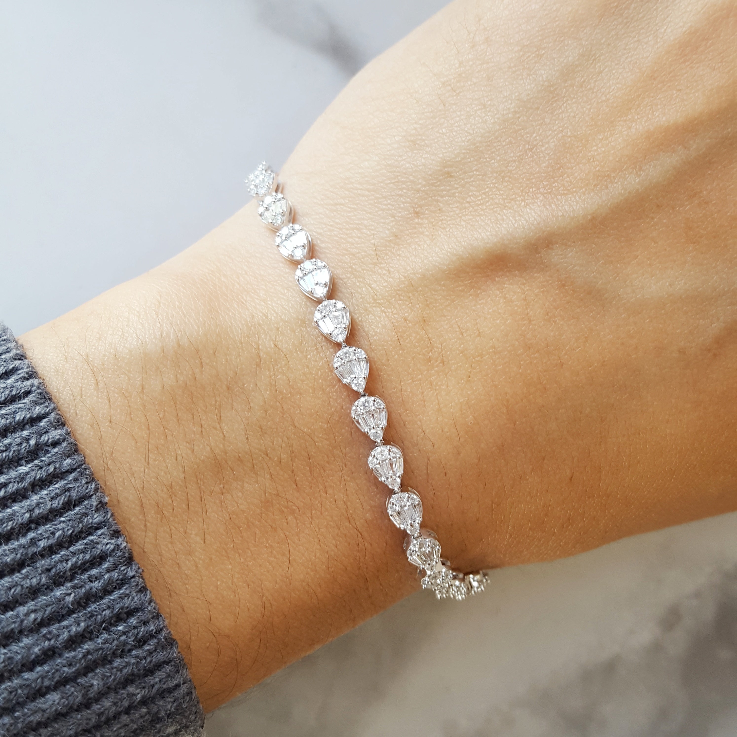 Diamond Teardrop Bracelet – Sami Fine Jewelry