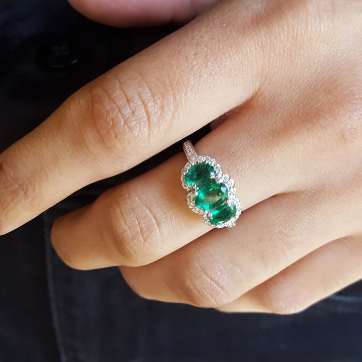 Queen's Emeralds Ring