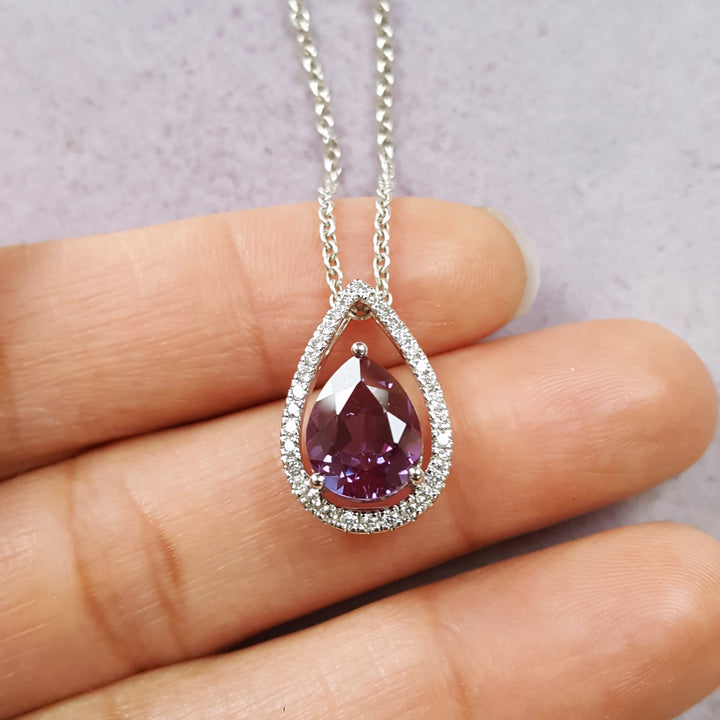 Elegant Vintage Synthetic Alexandrite Pendant