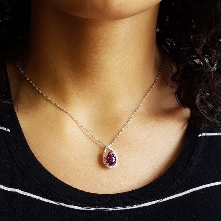 Elegant Vintage Synthetic Alexandrite Pendant