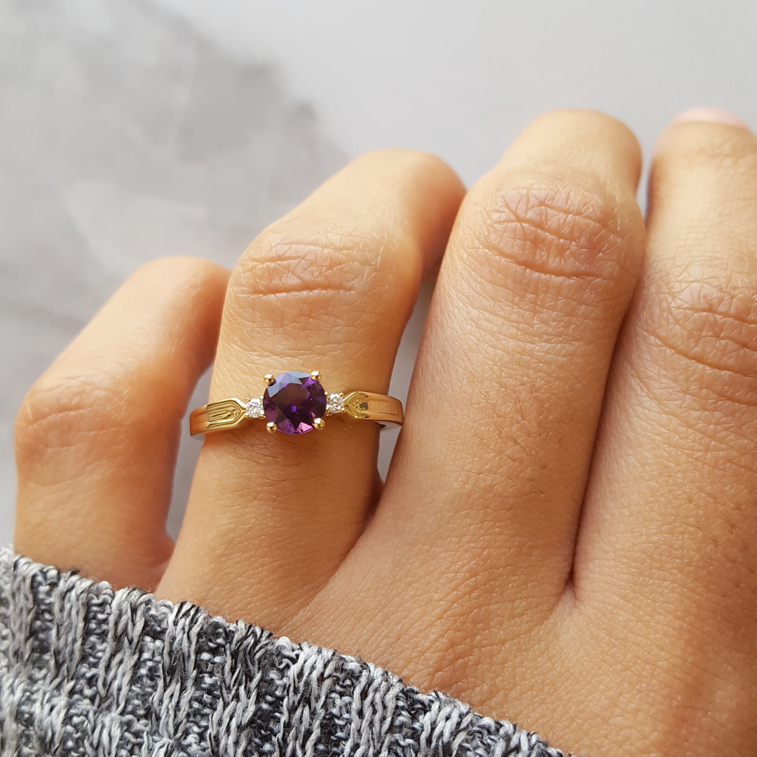Arizona Amethyst Simple Gold Ring