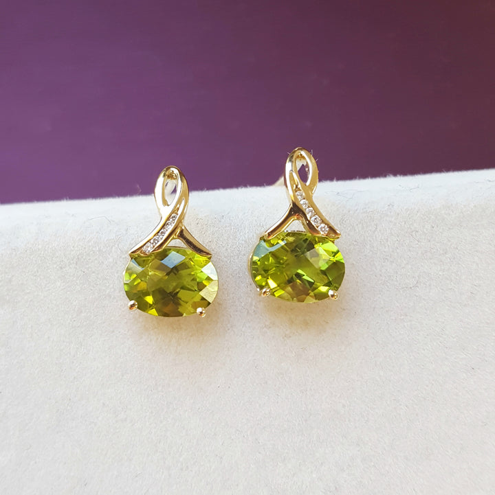 Elegant Swoop Peridot Studs