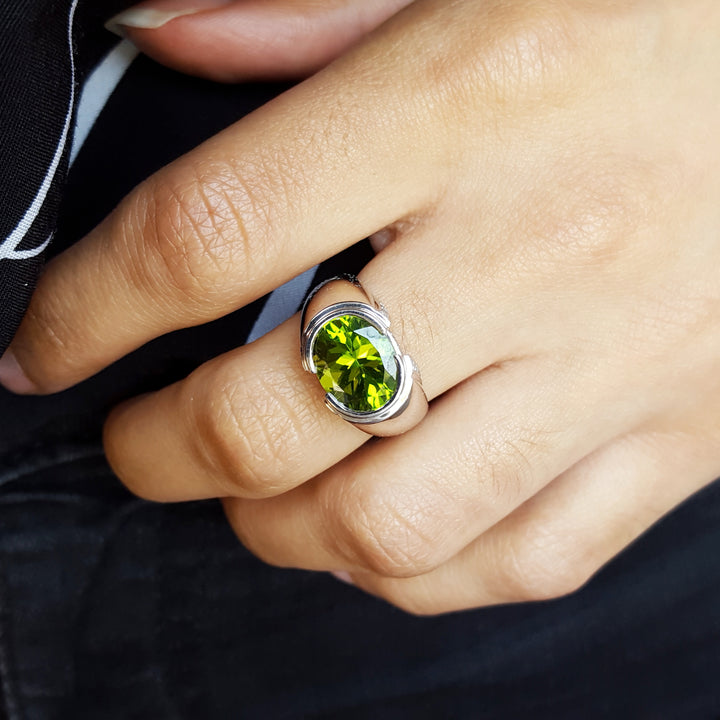 Sleek and Bold Peridot Ring