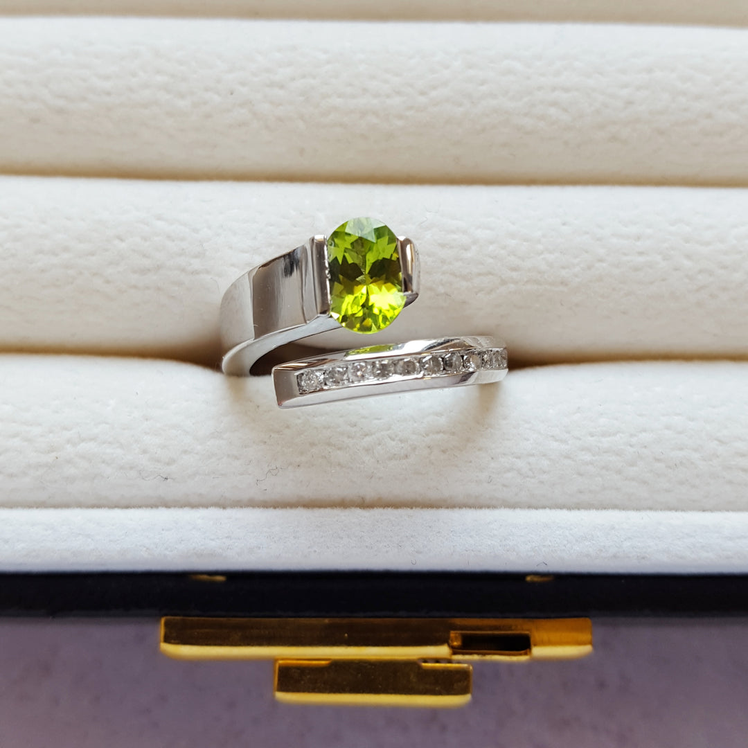 Bypass Modern Peridot Ring