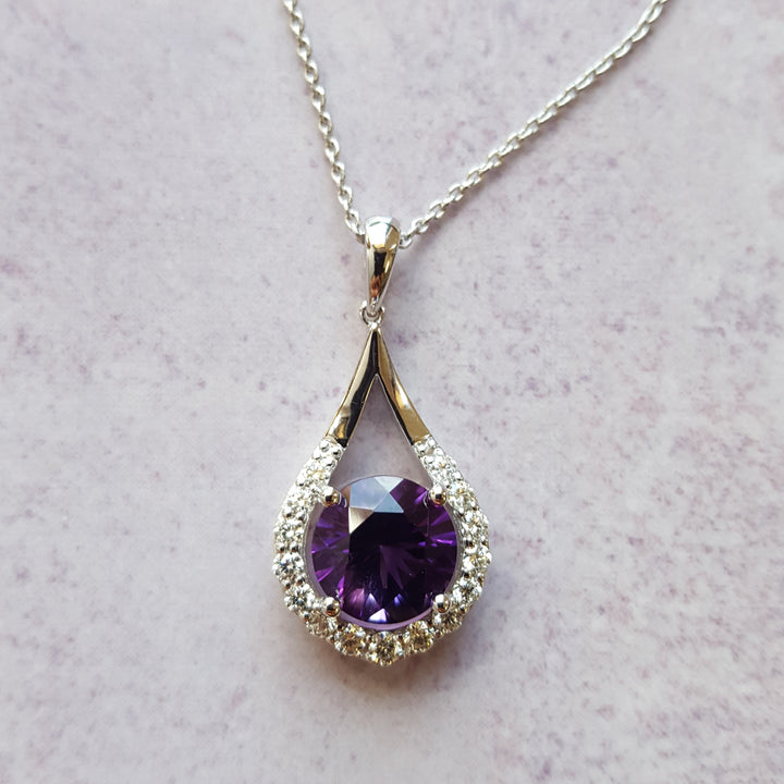 Halo Amethyst Dropping Pendant
