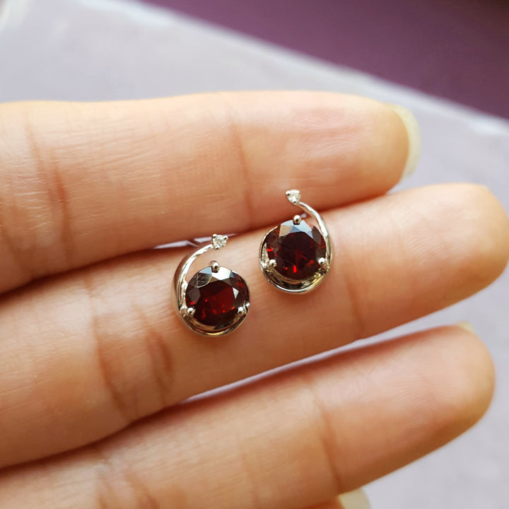 Shooting Star Garnet Earrings