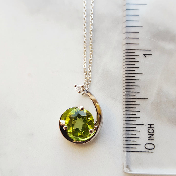 Shooting Star Peridot Pendant