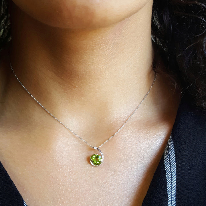 Shooting Star Peridot Pendant