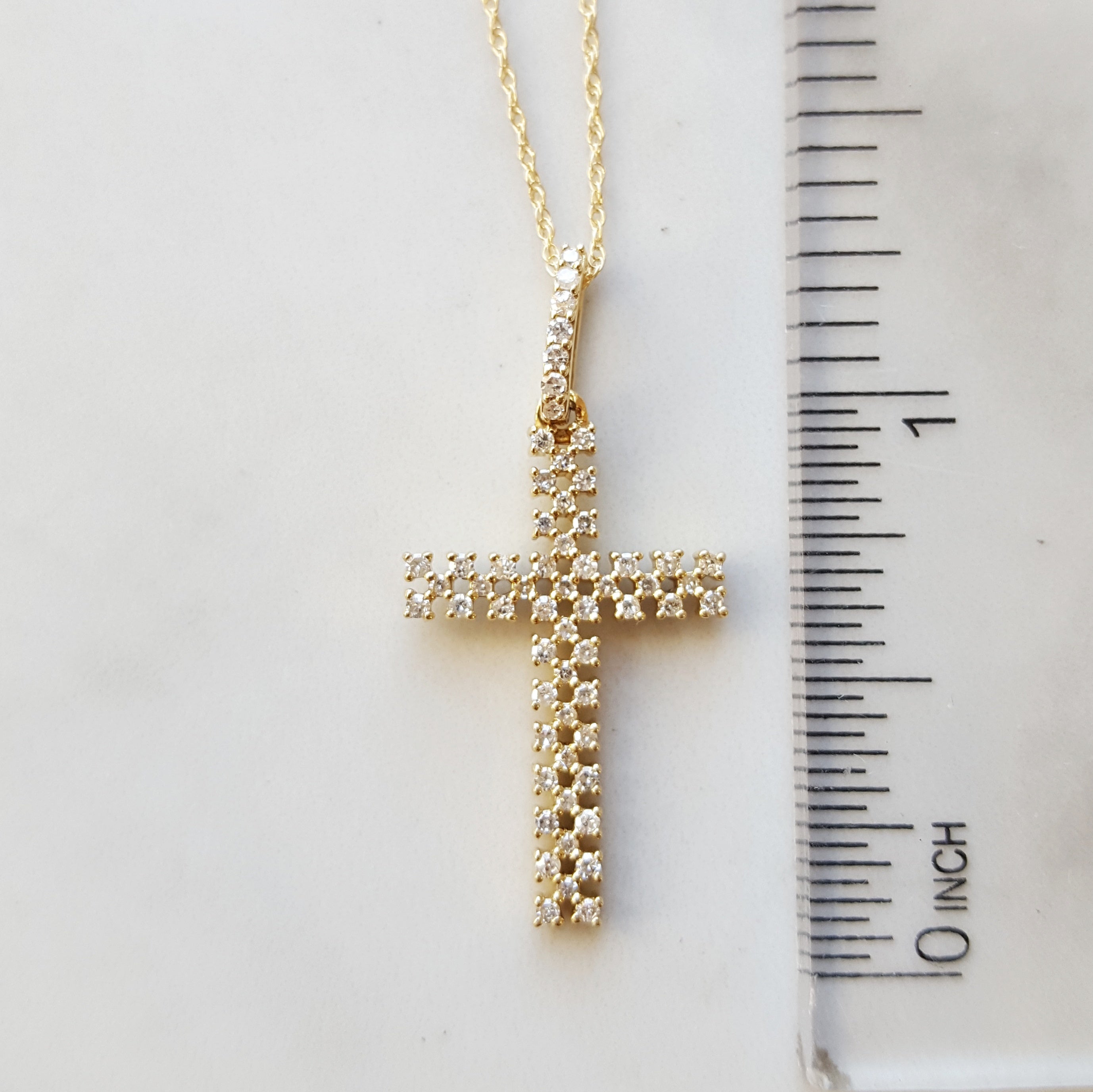 Diamond Grid Cross Pendant – Sami Fine Jewelry