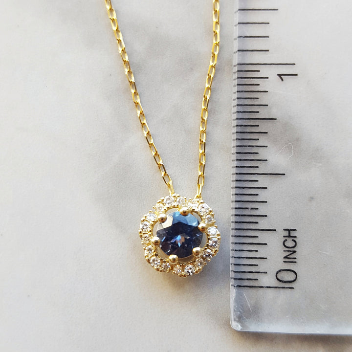Montana Sapphire Flower Pendant
