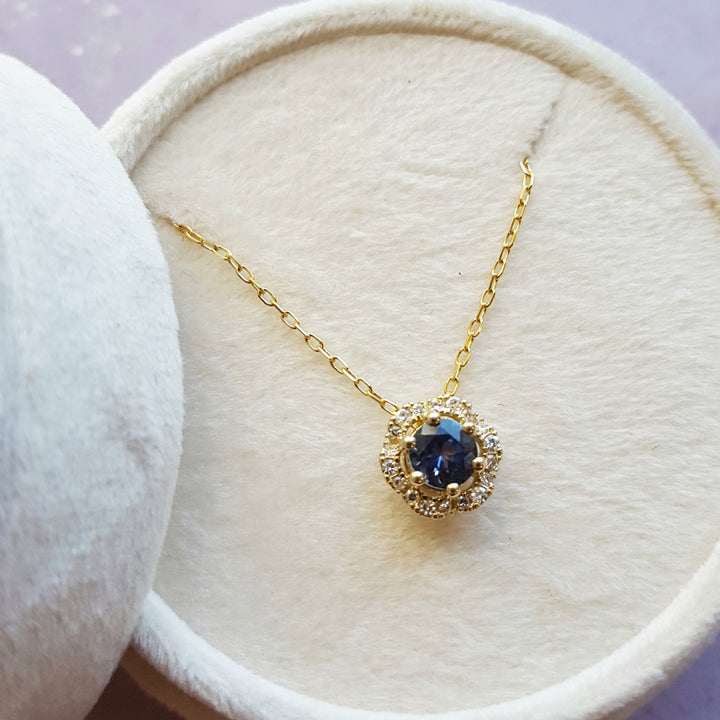 Montana Sapphire Flower Pendant