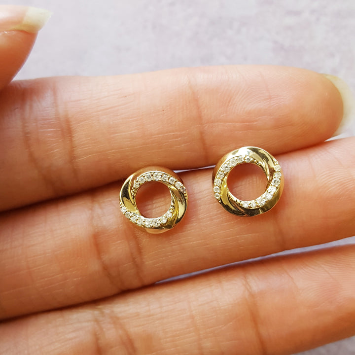 Effortless Round Accent Diamond Studs