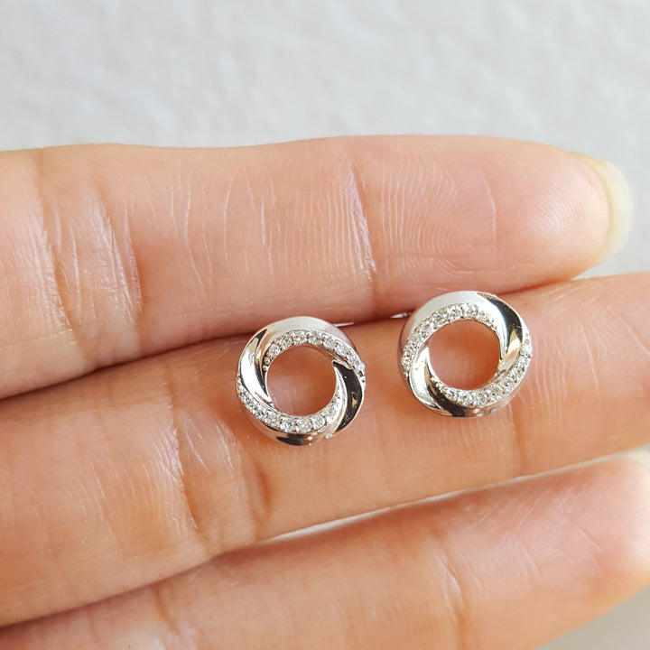 White gold Effortless Round Diamond Accent Studs