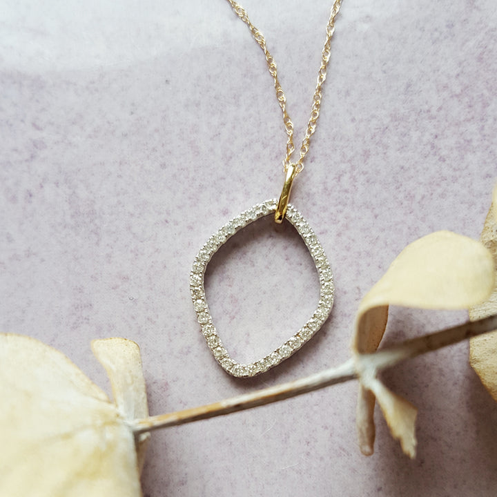 Simply Organic Diamond Pendant