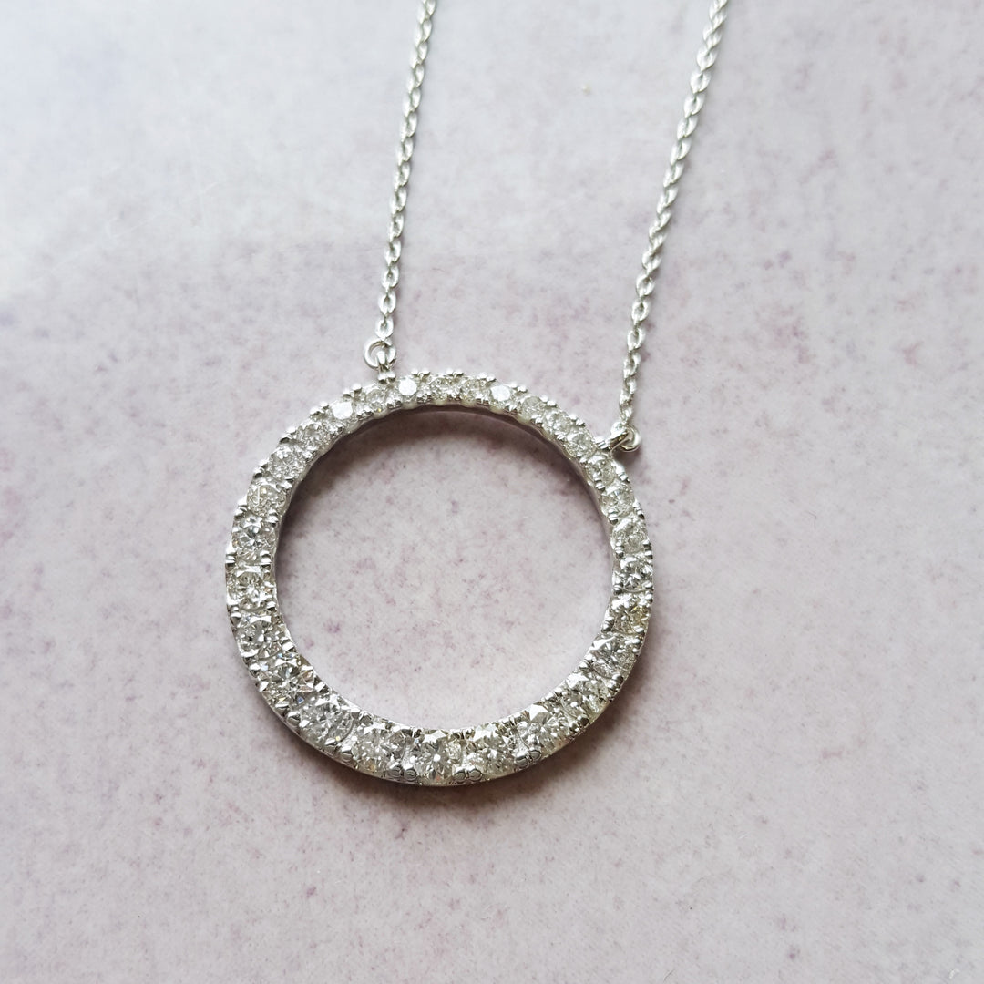 Elegant Graduating Diamond Necklace