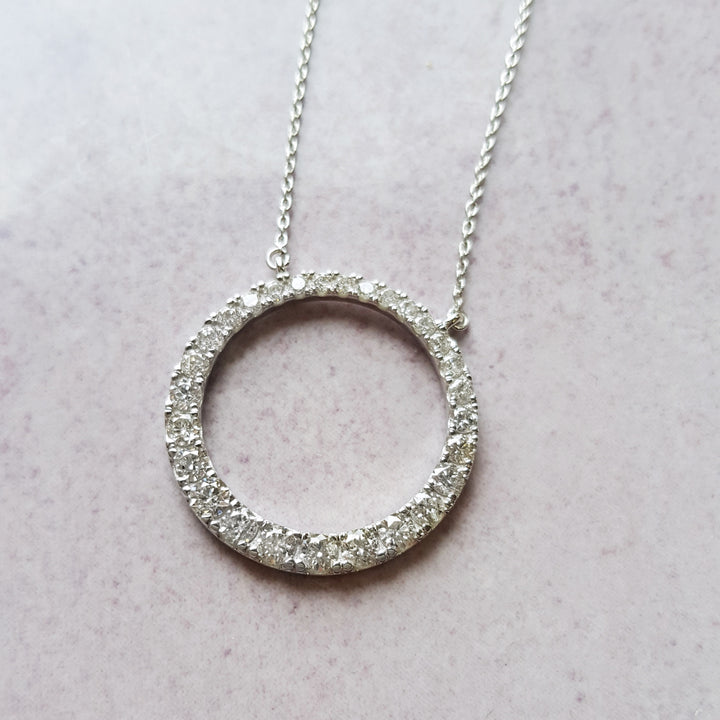 Elegant Graduating Diamond Necklace