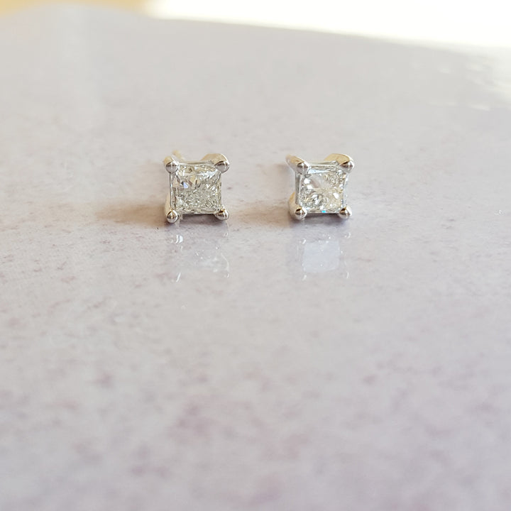 Essential 3/4 Carat Princess Diamond Studs
