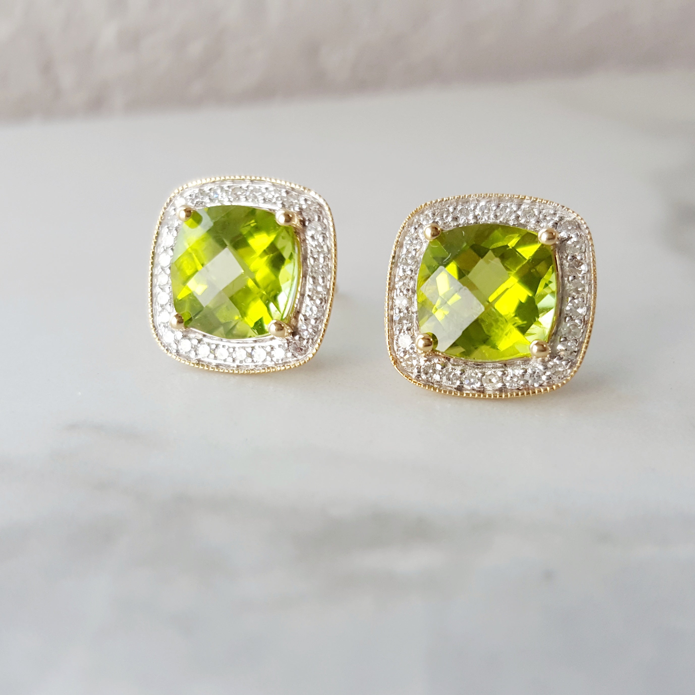 ヴィンテージ　ペリドット 14K Yellow Gold Stunning Vintage Inspired Peridot Studs – Sami