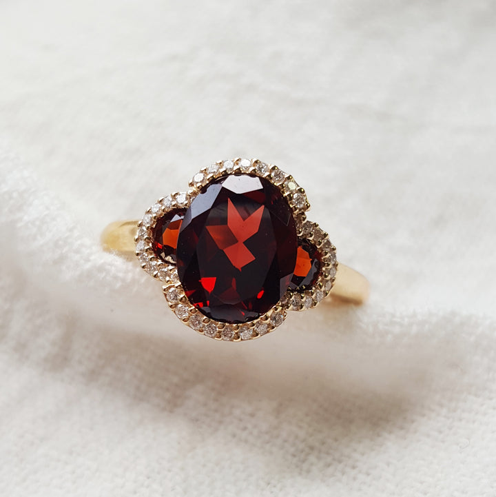 Vintage Inspired Clover Garnet Ring