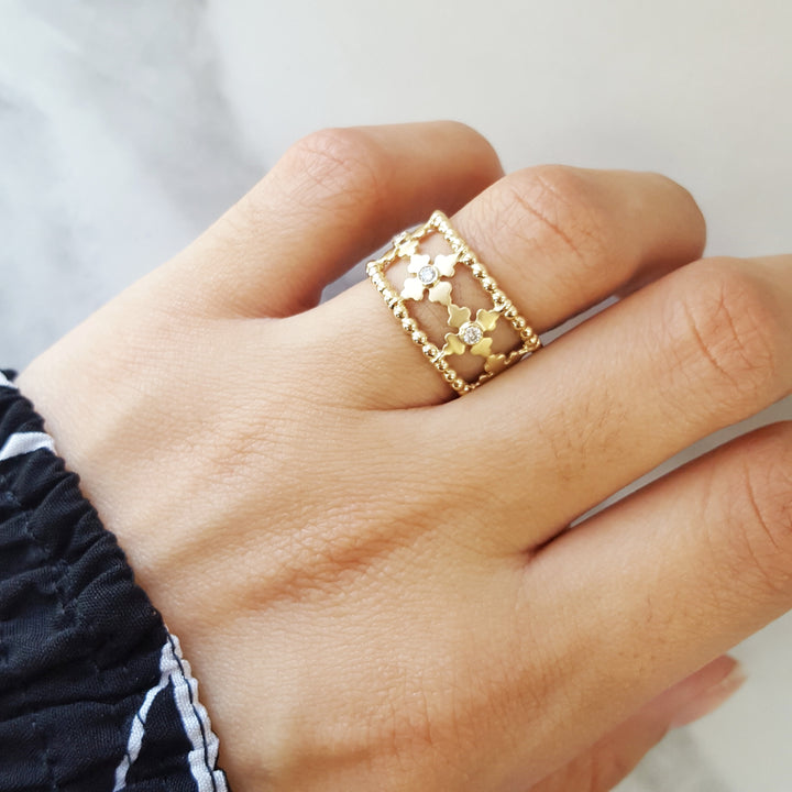 Clover Statement Diamond Ring