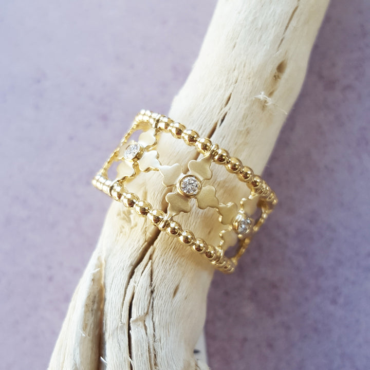 Clover Statement Diamond Ring