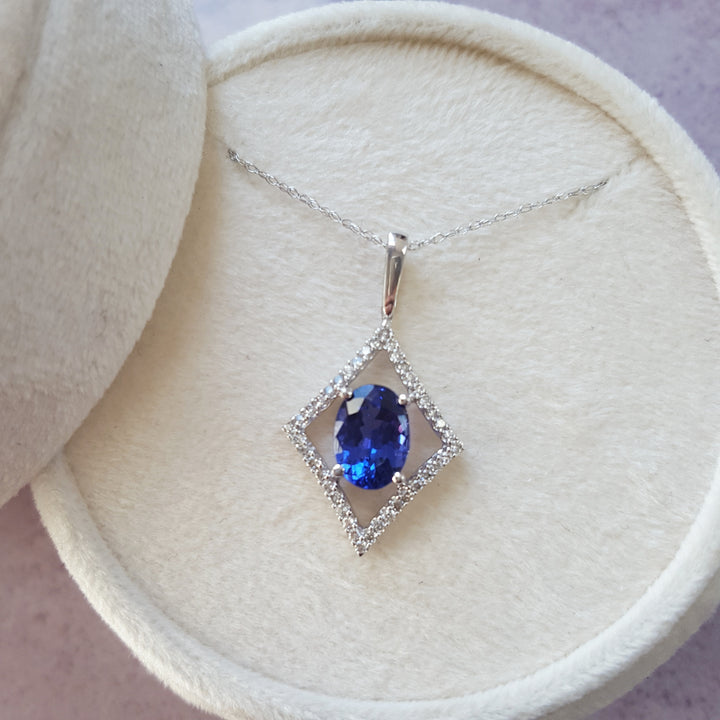 Tanzanite of Diamonds Pendant