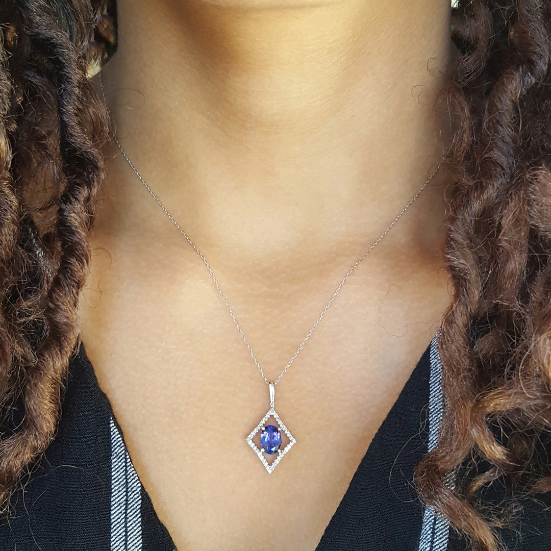 Tanzanite of Diamonds Pendant