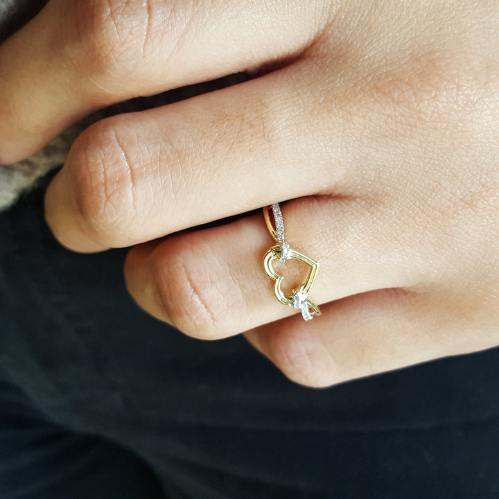 Linked Diamond Heart Ring
