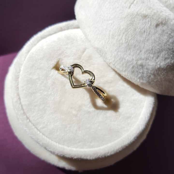 Linked Diamond Heart Ring