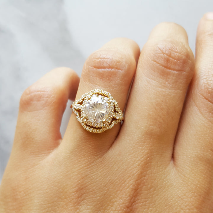 Intricate Halo Semi Mount Engagement Ring