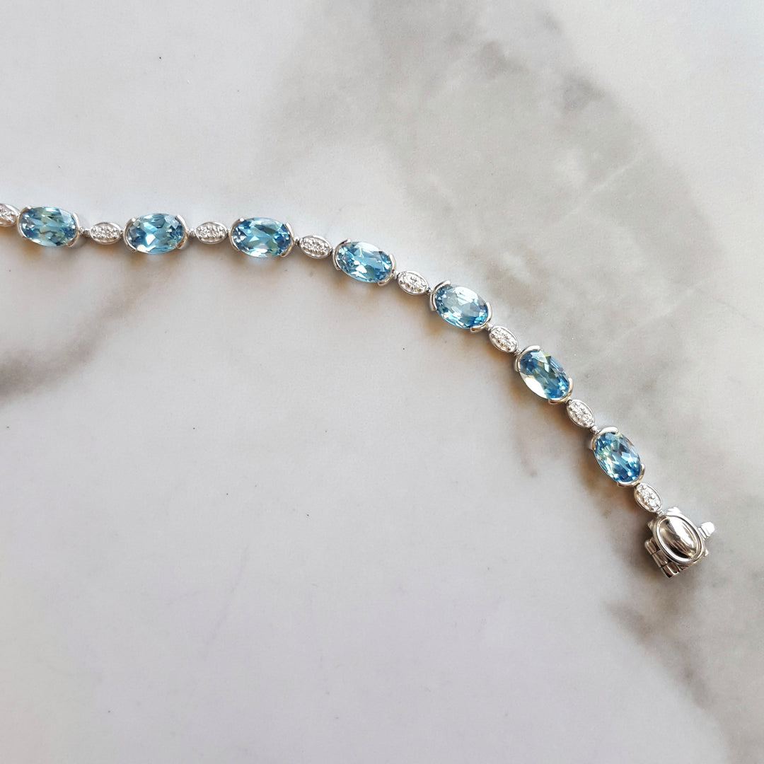 Blue Topaz Line Bracelet