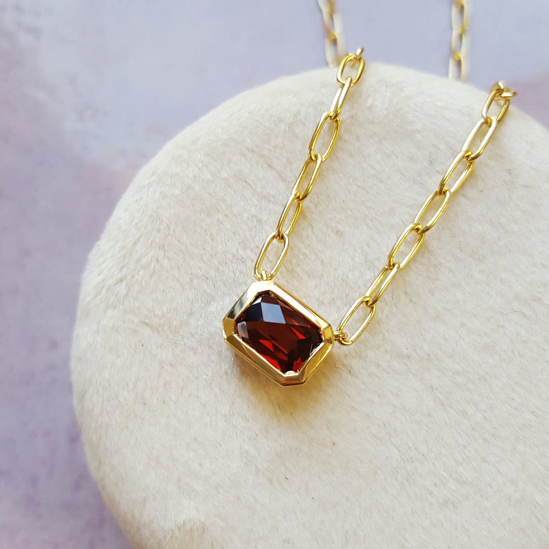 Gemdrop Petite Garnet Necklace