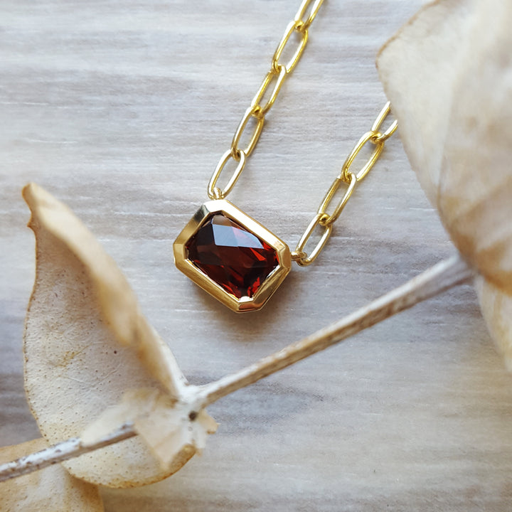 Gemdrop Petite Garnet Necklace