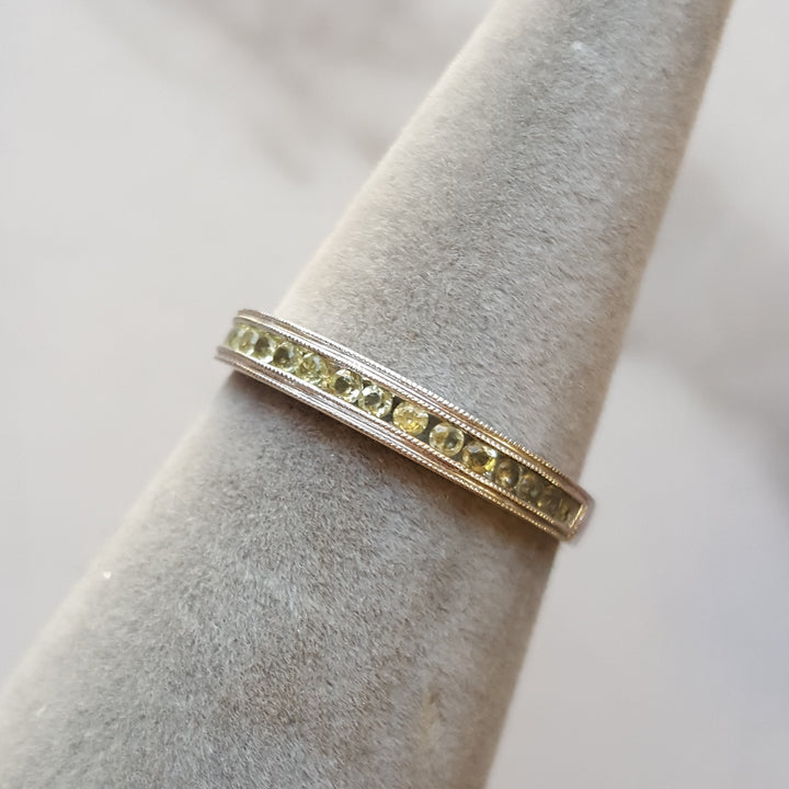 Peridot Channel Stackable Band