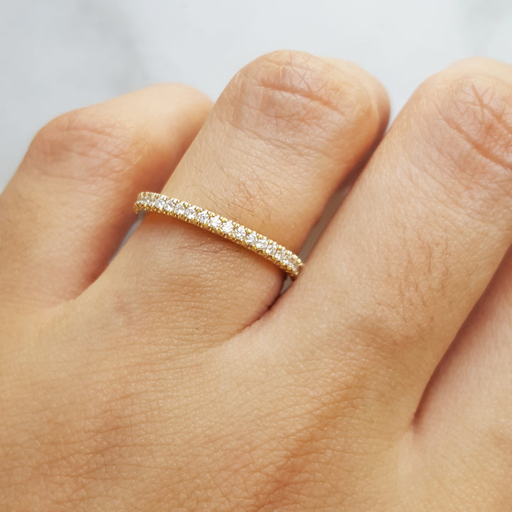 14K Yellow Gold Diamond Band