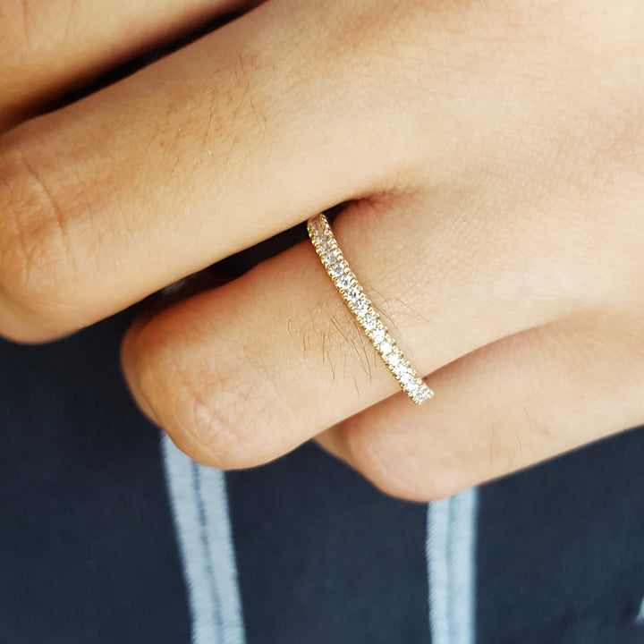 14K Yellow Gold Diamond Band